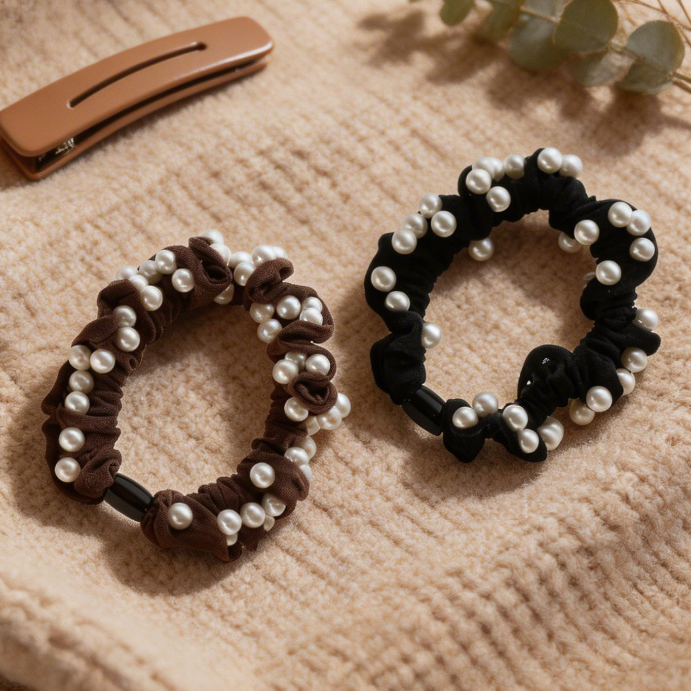 Scrunchie Gioiello con Perle - Accessorio Capelli Raffinato
